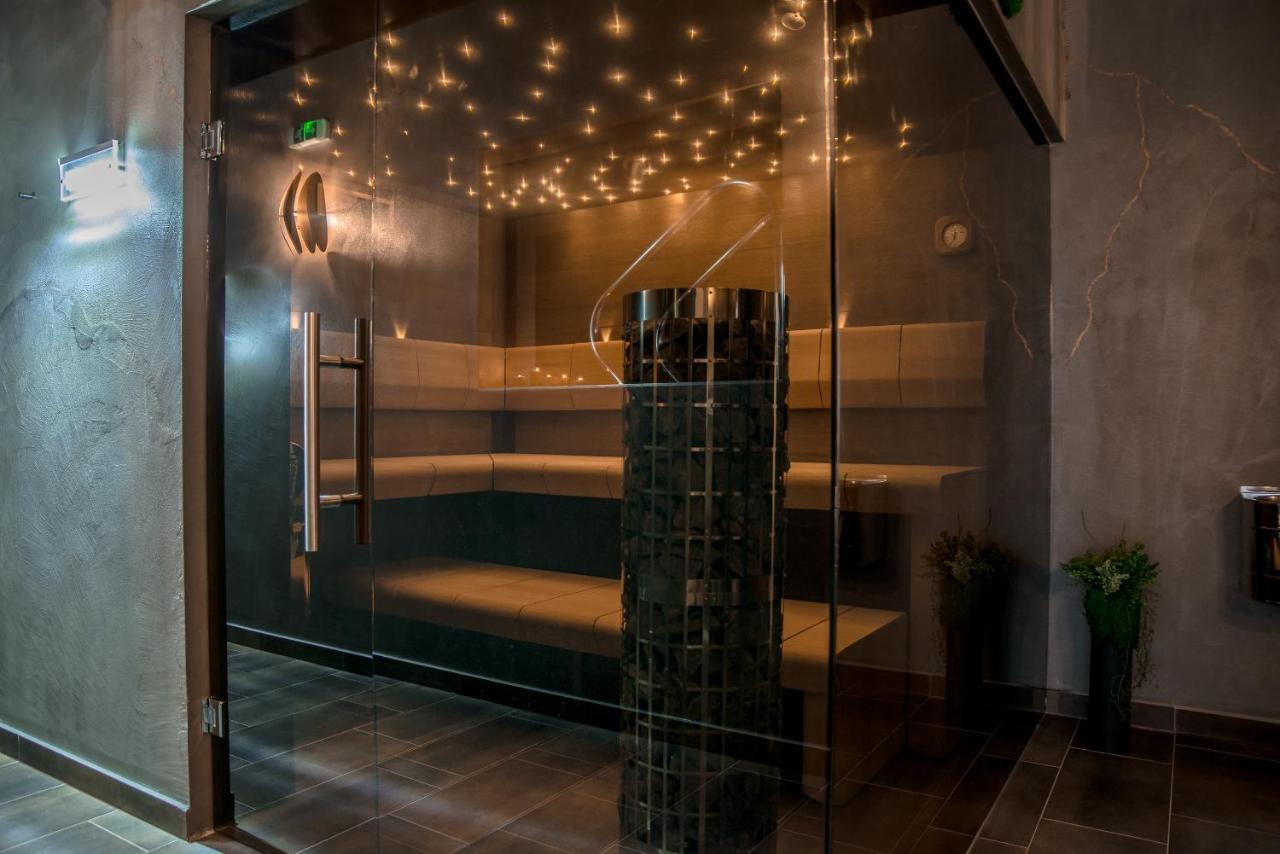 Hotel Dastan Левице Екстериор снимка